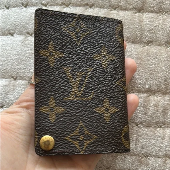 Louis Vuitton Monogram Card Holder - Picture 5 of 5